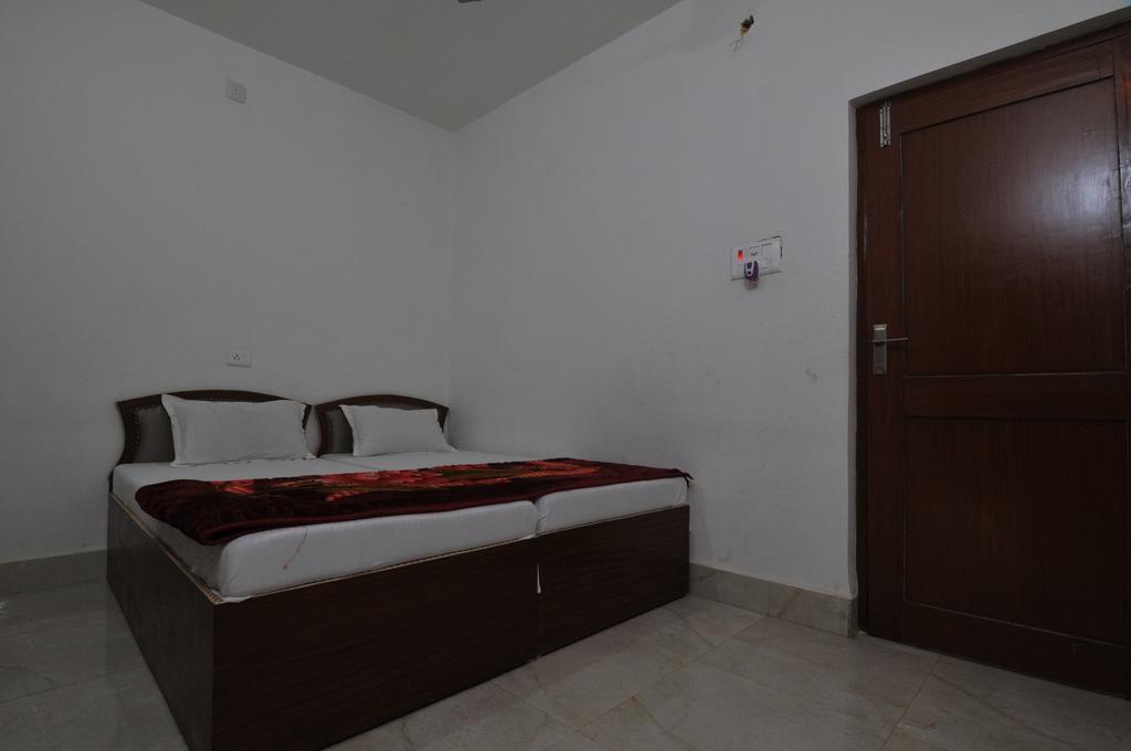 Rama Guest House Bodh Gaya Room photo